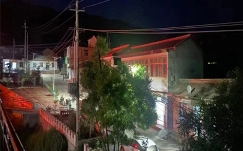 尖扎太阳能路灯在暴雪天气下的应对策略